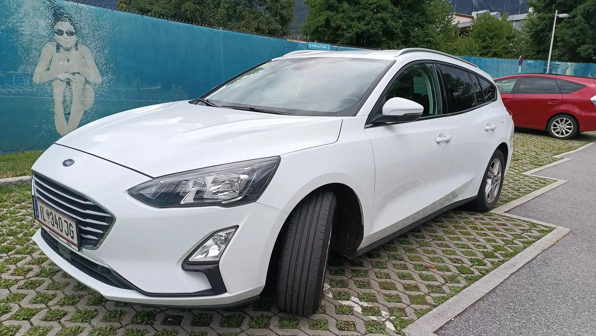 Ford Focus Focus Traveller 1,5 EcoBlue Cool Weiß - 1