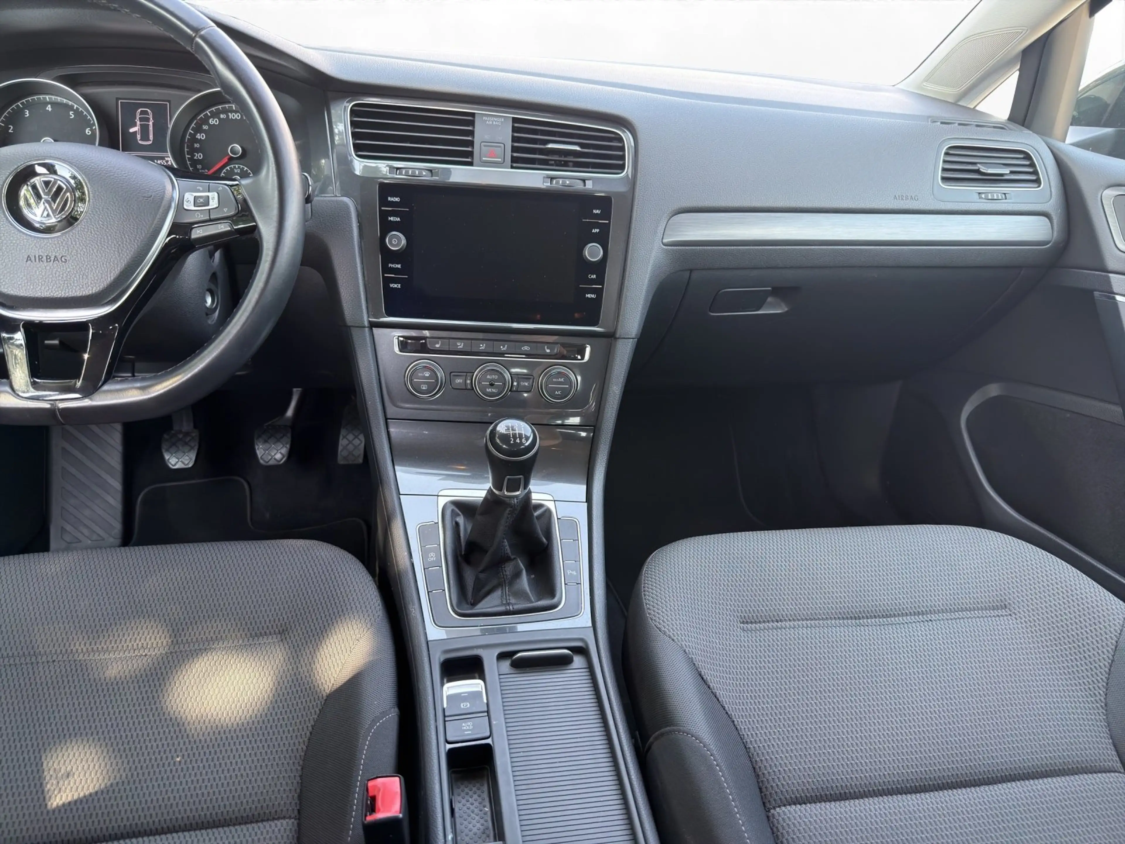 Volkswagen Golf Variant Golf VIII Variant 1.0 TSI BMT COMFORTLINE — photo 13