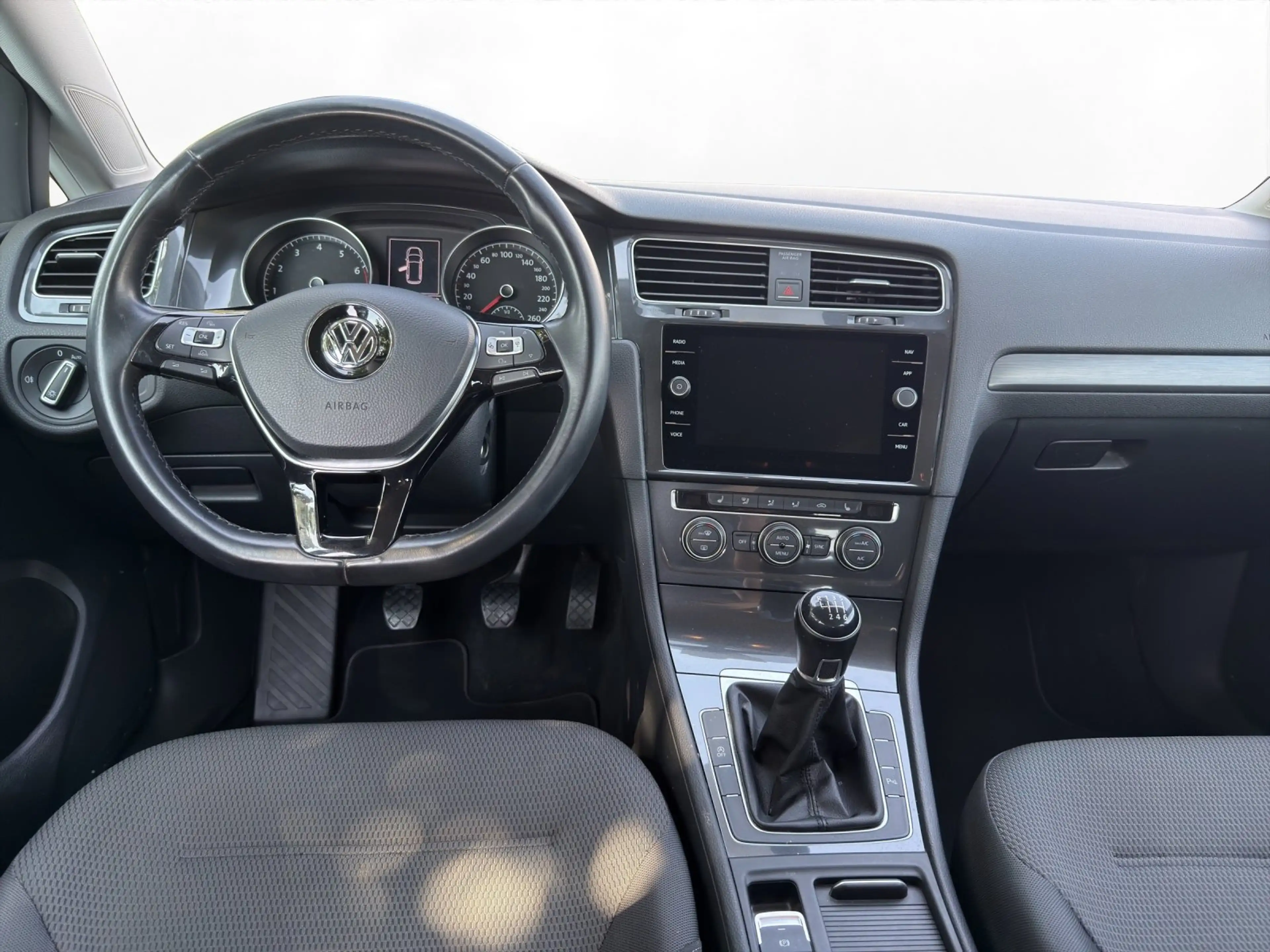 Volkswagen Golf Variant Golf VIII Variant 1.0 TSI BMT COMFORTLINE — photo 12