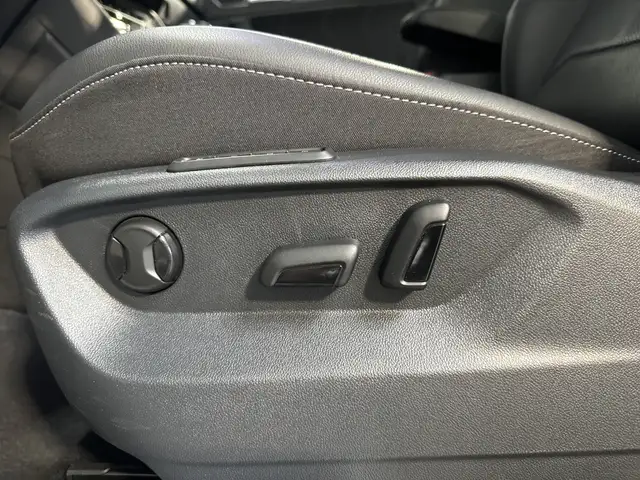 Volkswagen Tiguan Allspace view 10