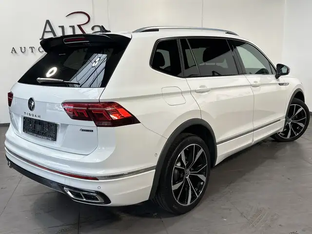 Volkswagen Tiguan Allspace view 4