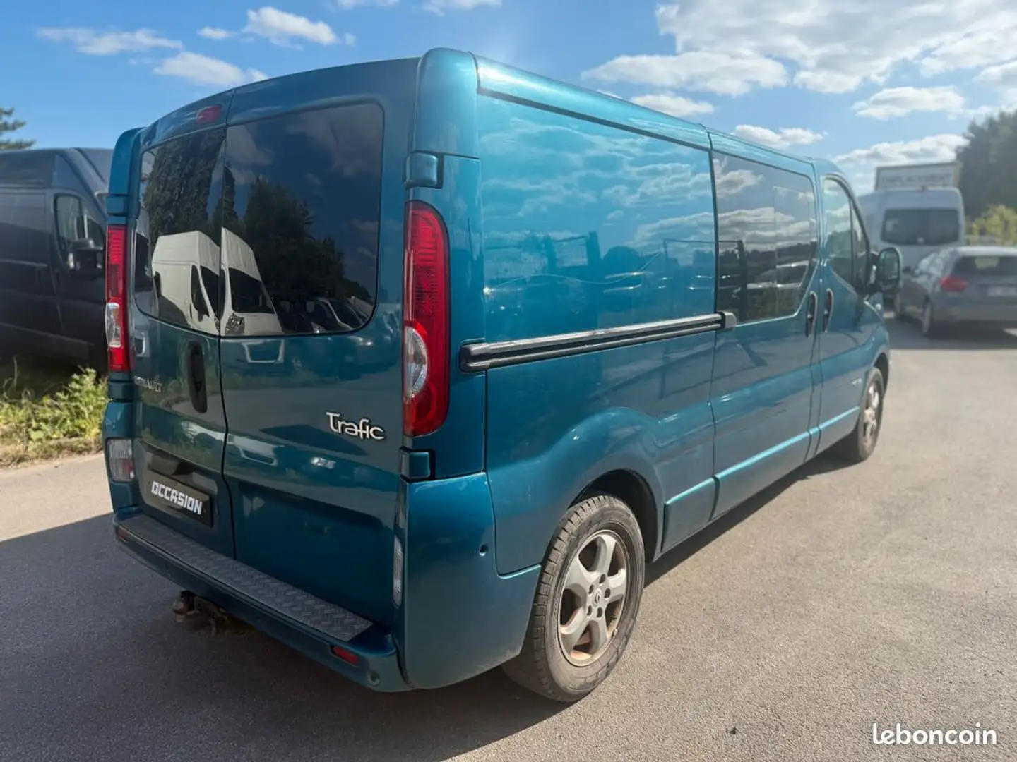 Renault Trafic 2.5 DCI 150cv 6places Double Cab Rallongè Clim-Att Bleu - 2