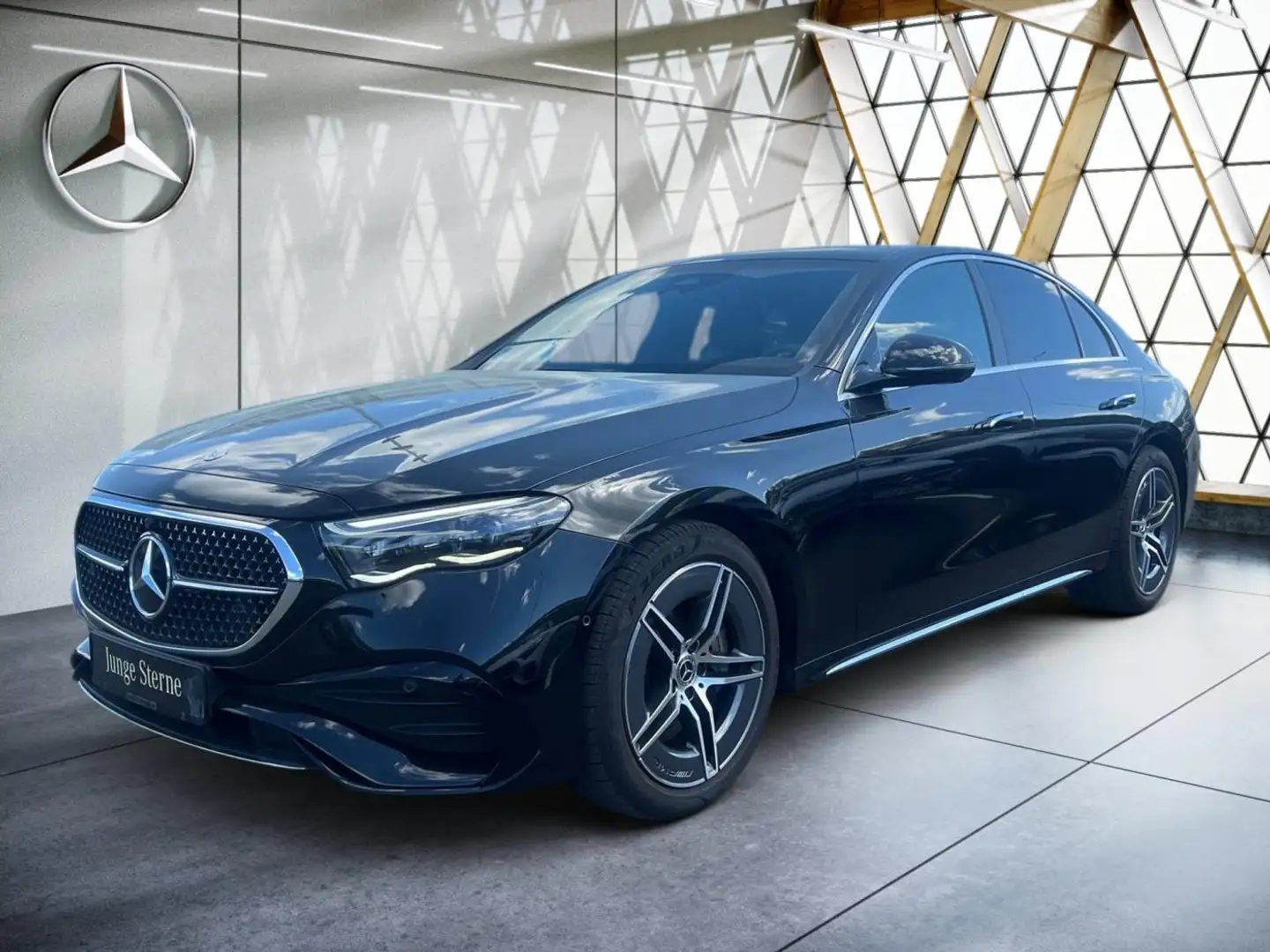 Mercedes-Benz E 220 d  AMG AHK*Distro*DigLight*Memory*360°KAM* Schwarz - 2