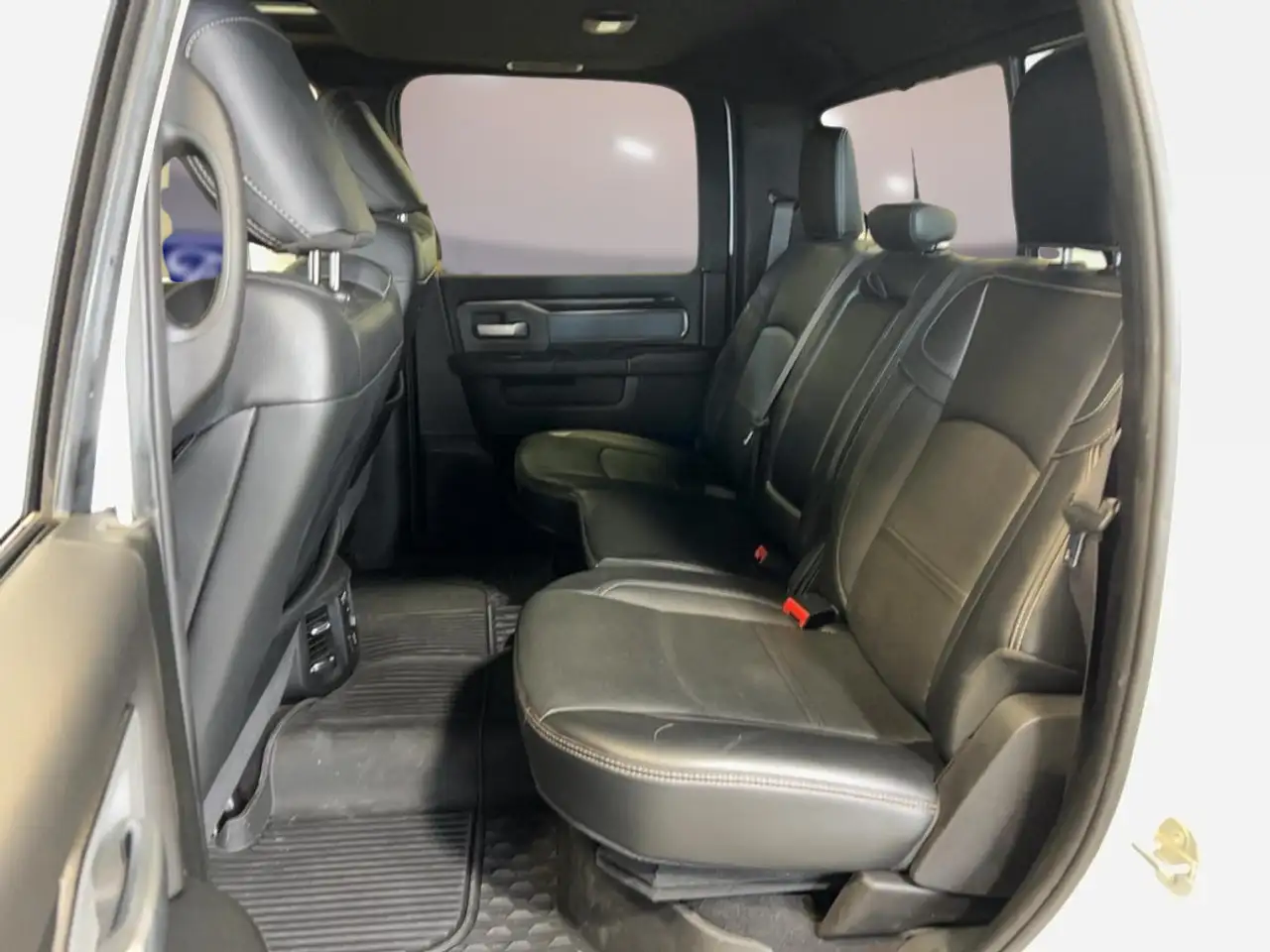 RAM 2500 снимка RAM 2500