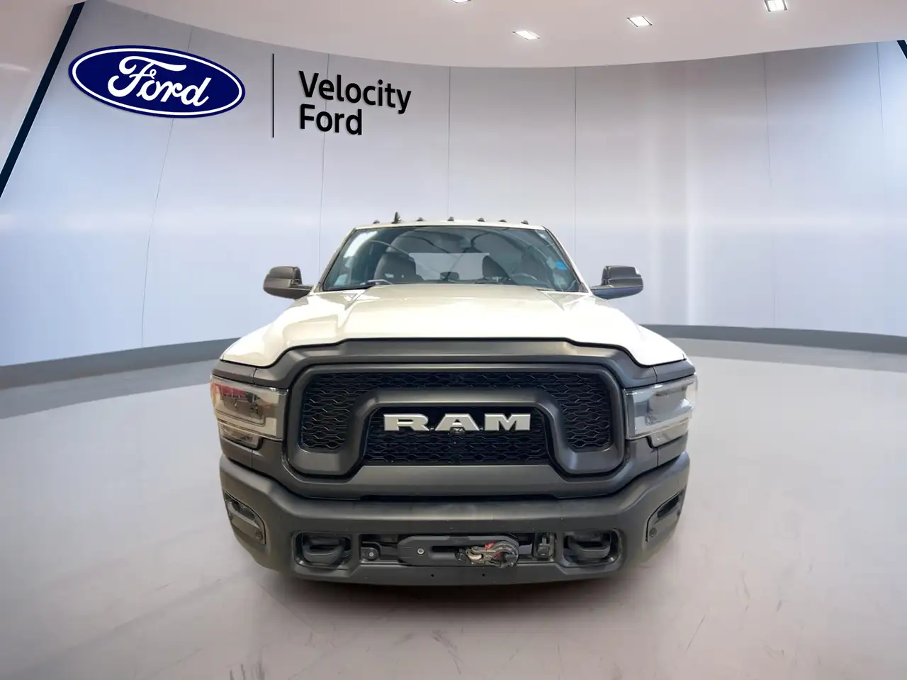 RAM 2500 снимка RAM 2500