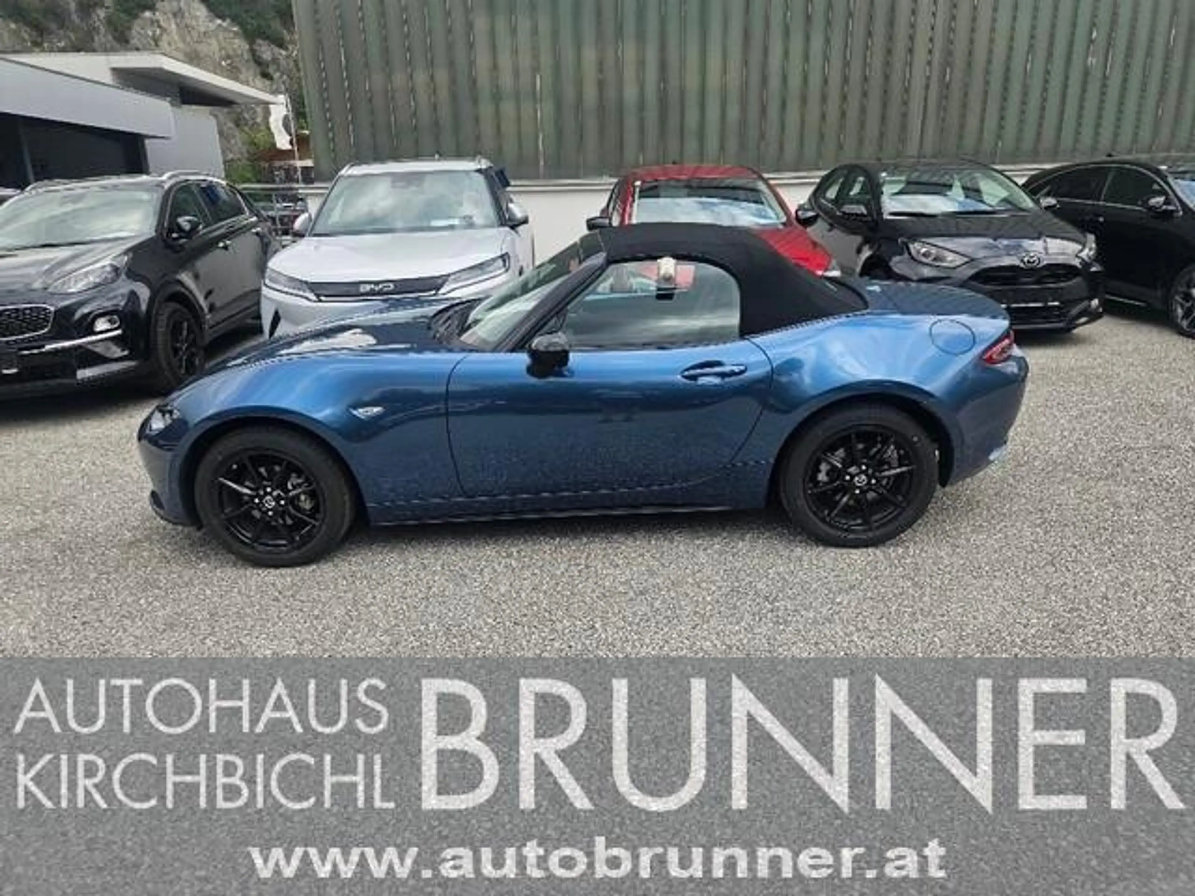 Mazda MX-5 Soft Top G132 Attraction
