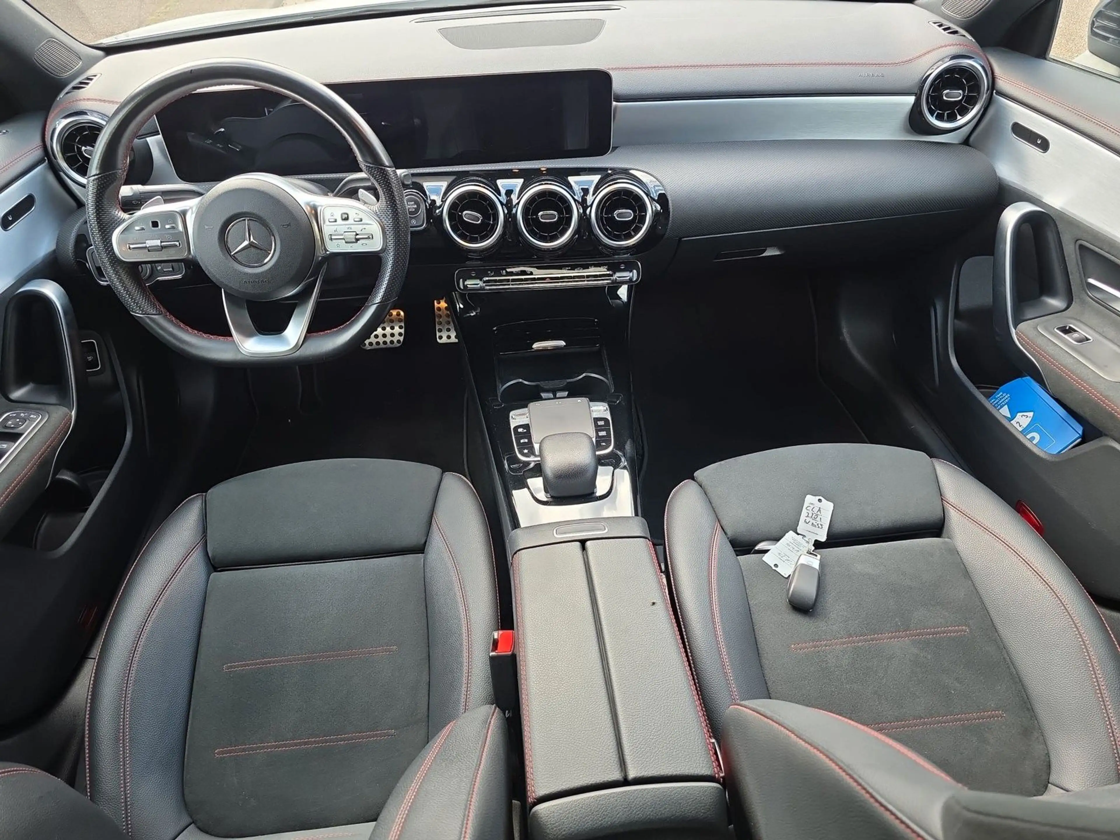 Mercedes-Benz CLA 220 4Matic AMG LINE — photo 8