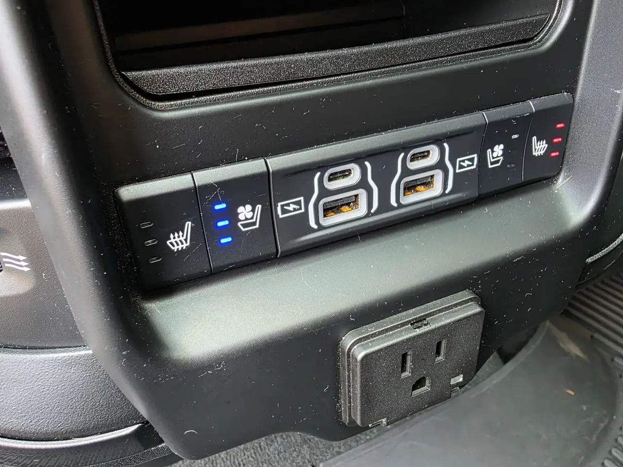 Dodge RAM 2021 — фото 14