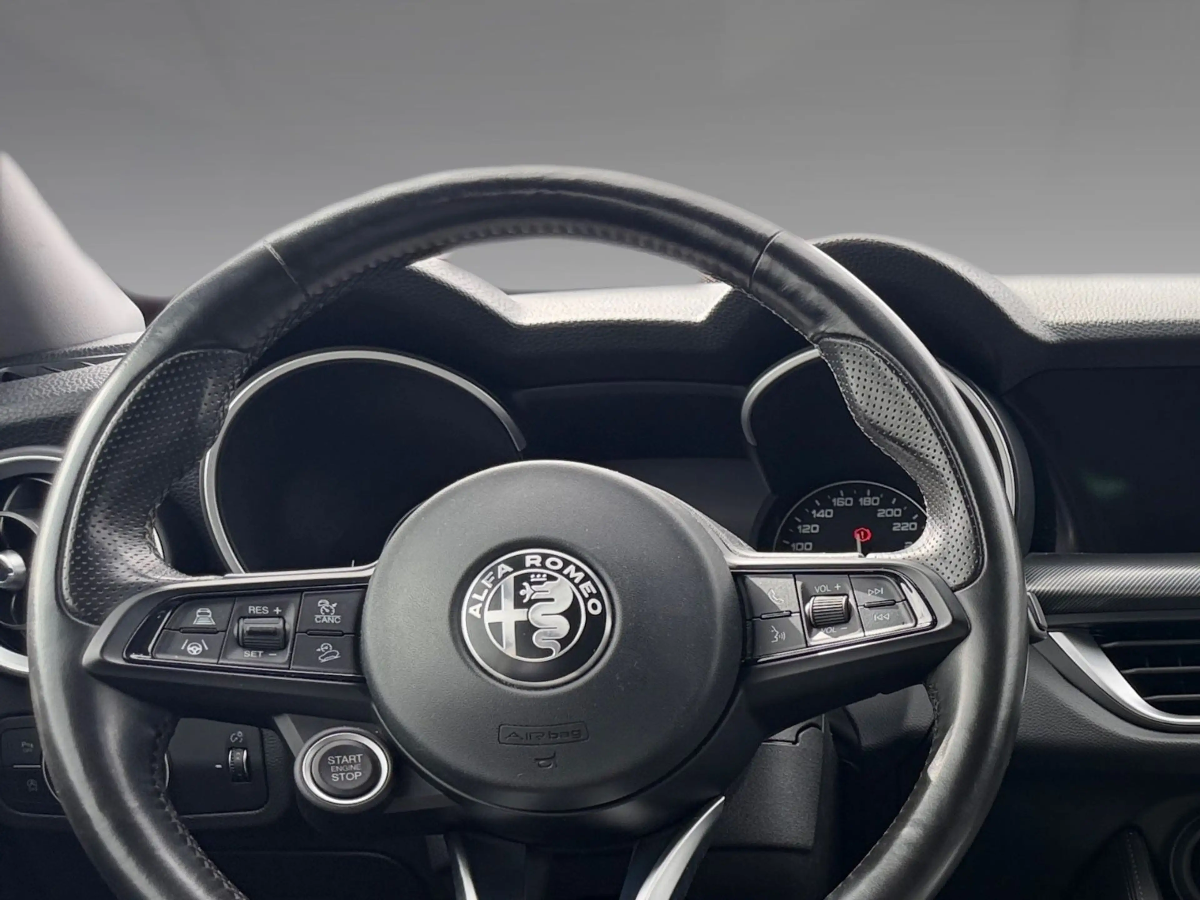 Alfa Romeo Stelvio Super Q4 2.2JTD Leder AHK Zahnriemen neu — photo 12