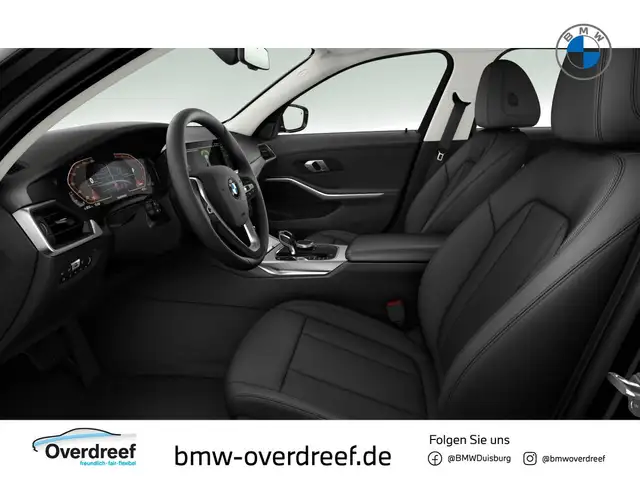 BMW 3 Series view 3