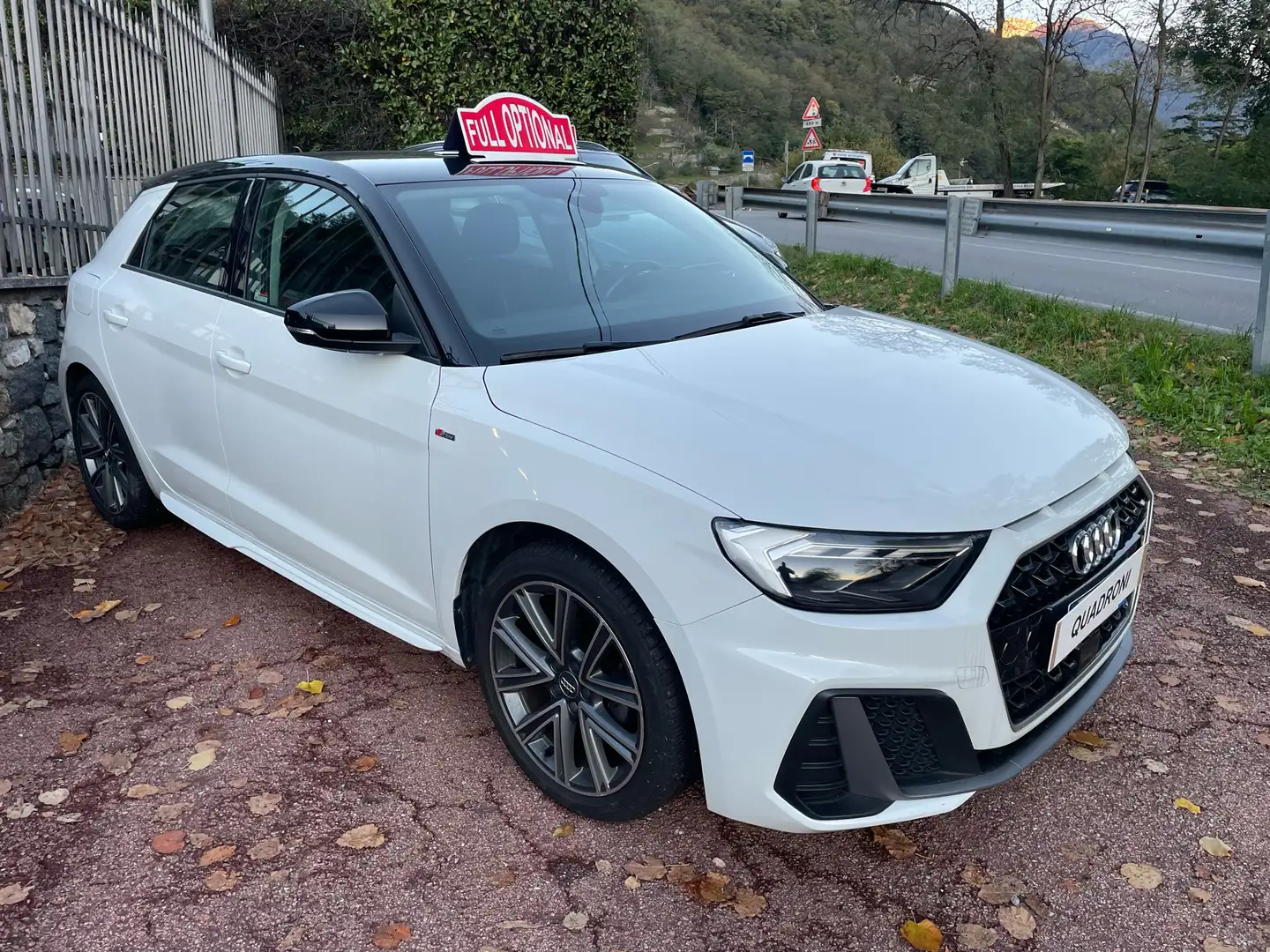 Audi A1 Sportback 1.0 tfsi ultra 95cv Bianco - 1
