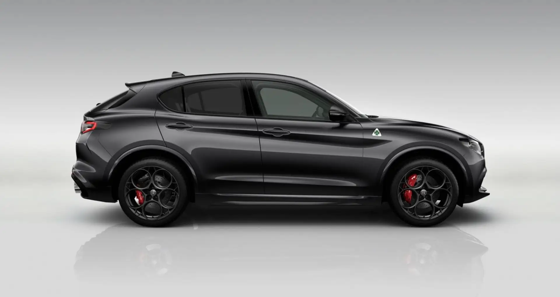 Alfa Romeo Stelvio Quadrifoglio MY24*21"*PANO*TECH*520PS* Noir - 2