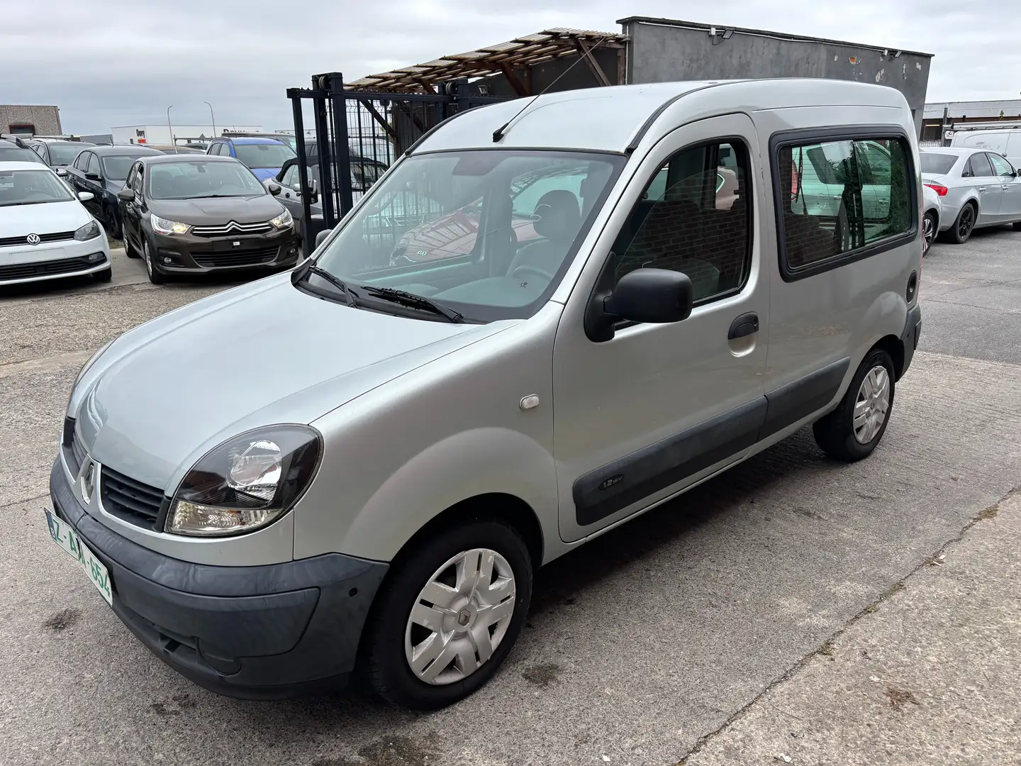 Renault Kangoo Kangoo 1.2i 16v Gris - 2