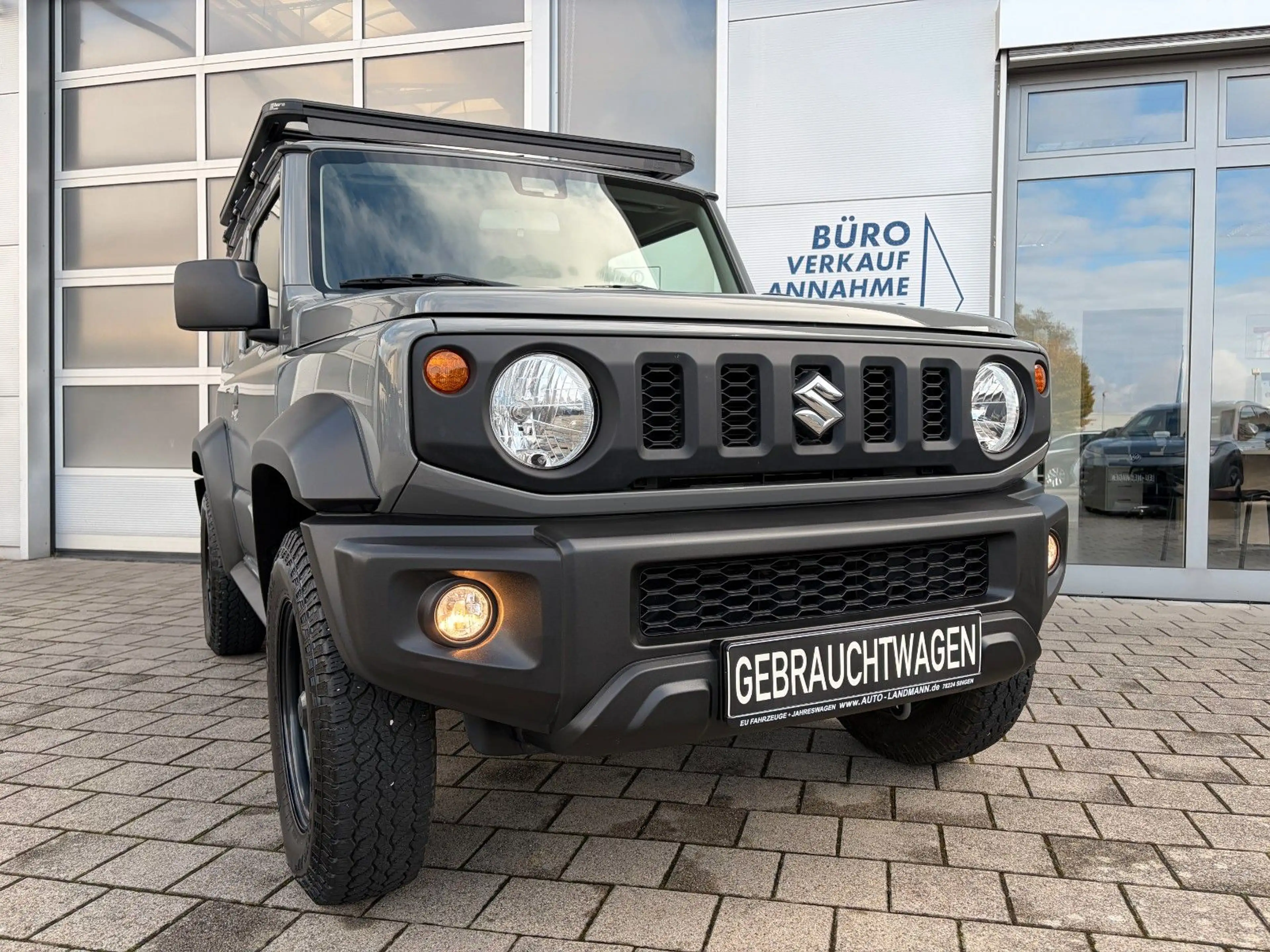 Suzuki Jimny STANDHZG SUZUKI-SCHECKH DACHTRÄGER+LEITER
