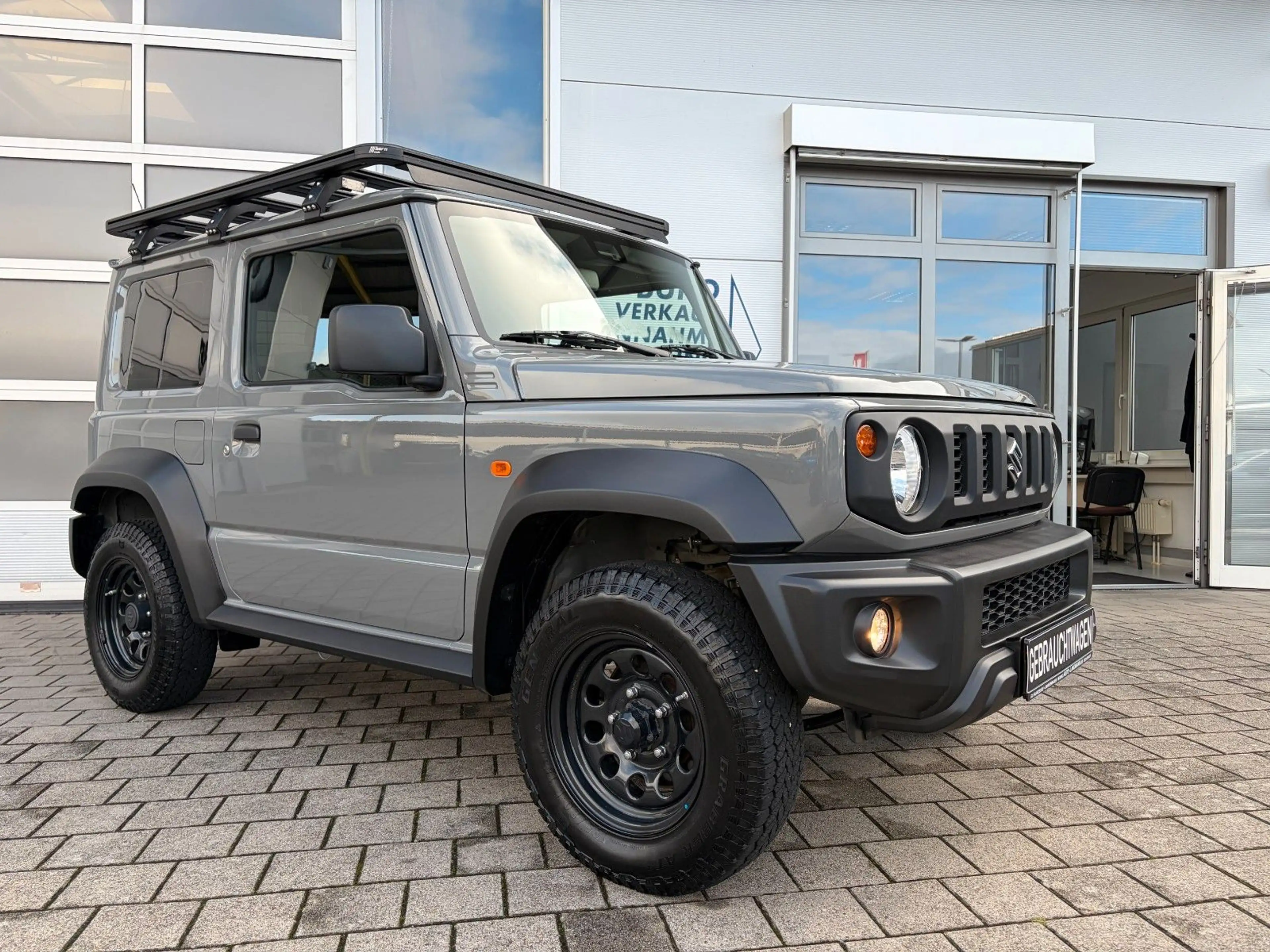 Suzuki Jimny STANDHZG SUZUKI-SCHECKH DACHTRÄGER+LEITER — photo 2