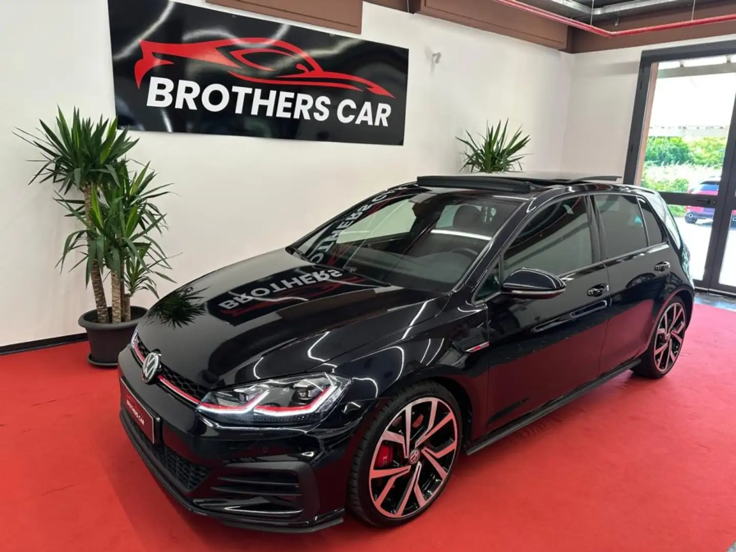 Volkswagen Golf GTI Performance DSG TETTO - PELLE - DISCOVERY Zwart - 1