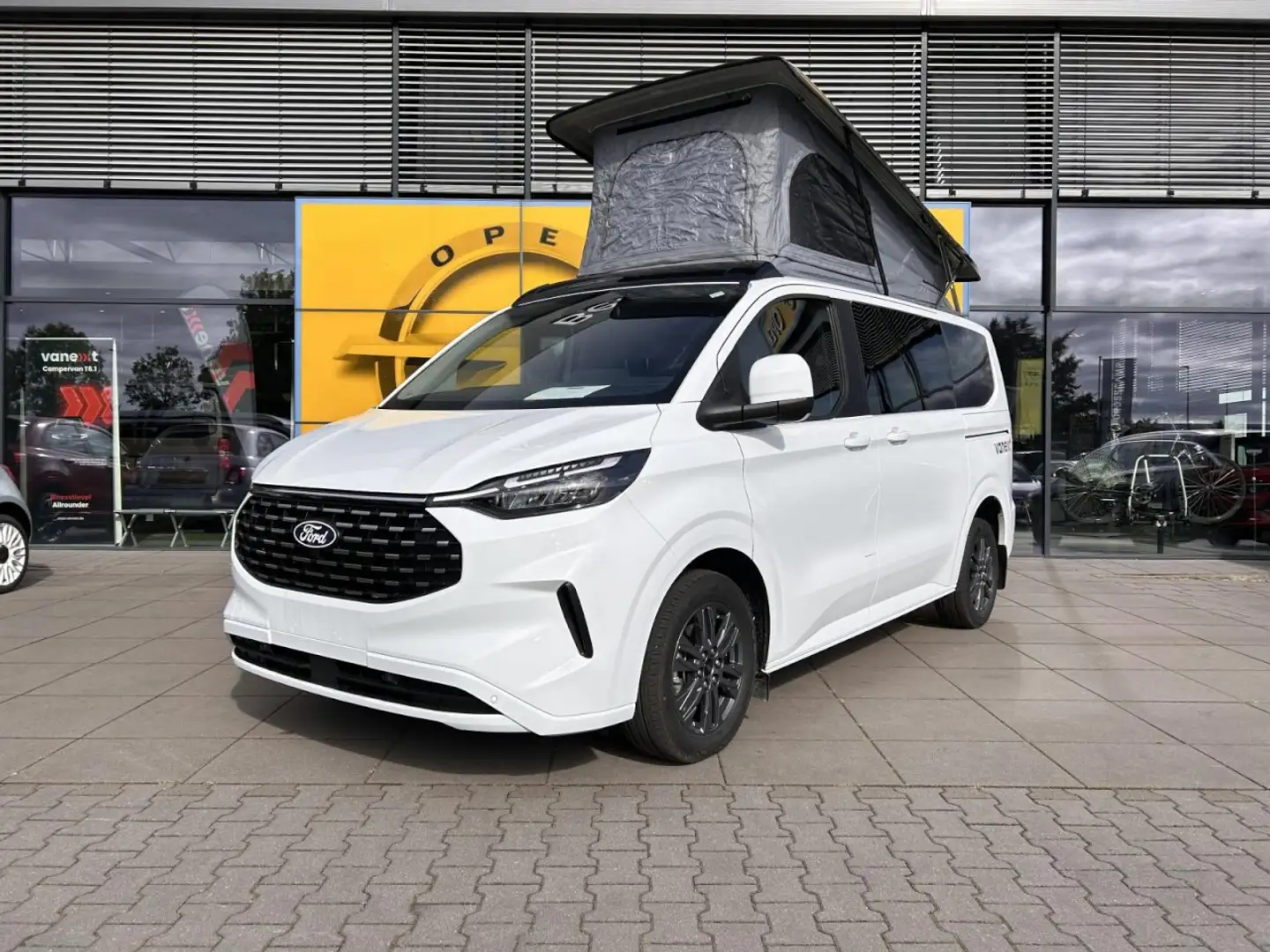 Ford Tourneo Custom Level 2 vanexxt inkl. AHK Wit - 2