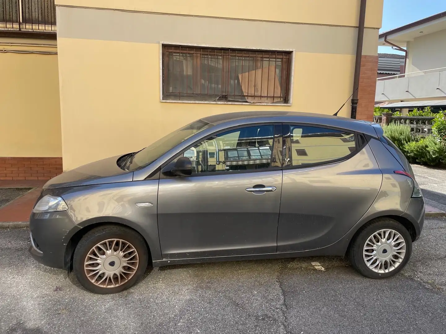 Lancia Ypsilon 0.9 t.air Elefantino s&s 85cv E6 - 1