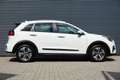 Kia e-Niro 204pk DynamicLine 64 kWh | SoH 96% | Apple CarPlay Blanc - thumbnail 3