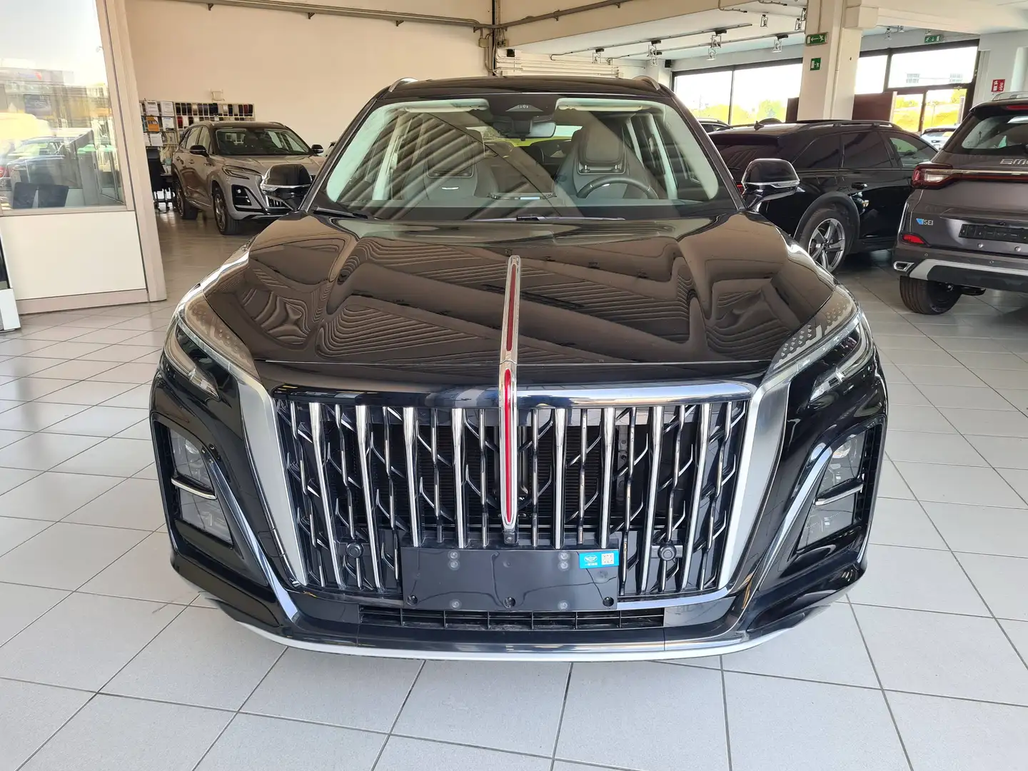 Hongqi HS3 1.5 TGDI 7DCT 2WD Schwarz - 2