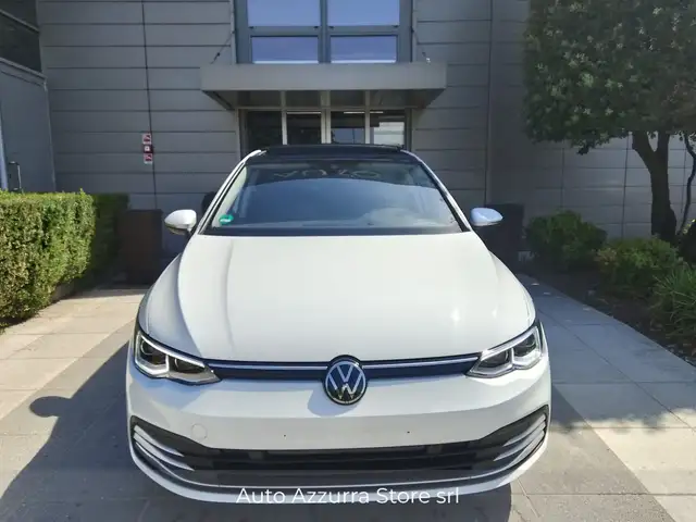 Volkswagen Golf view 2