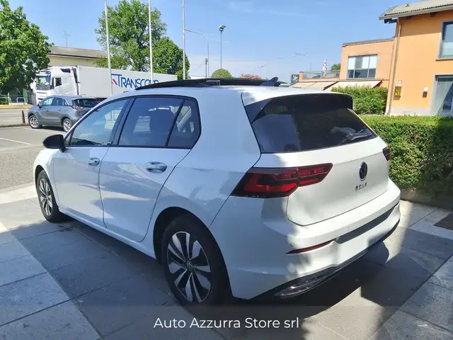 Volkswagen Golf view 6