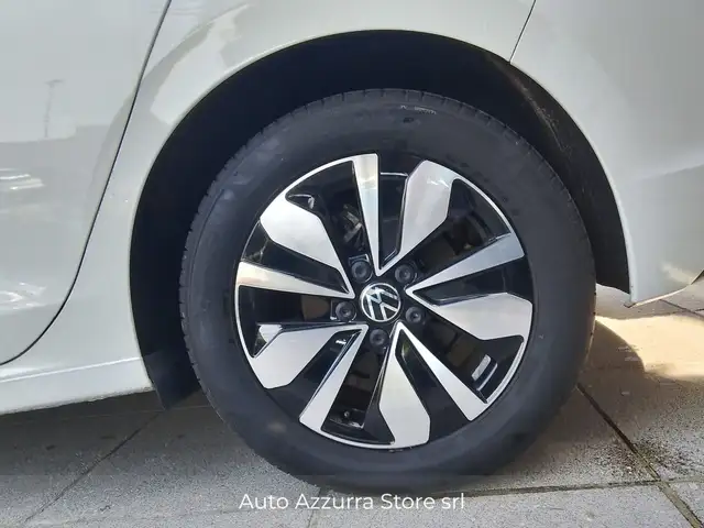Volkswagen Golf view 7
