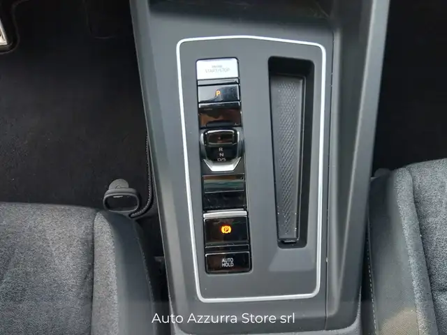 Volkswagen Golf view 14