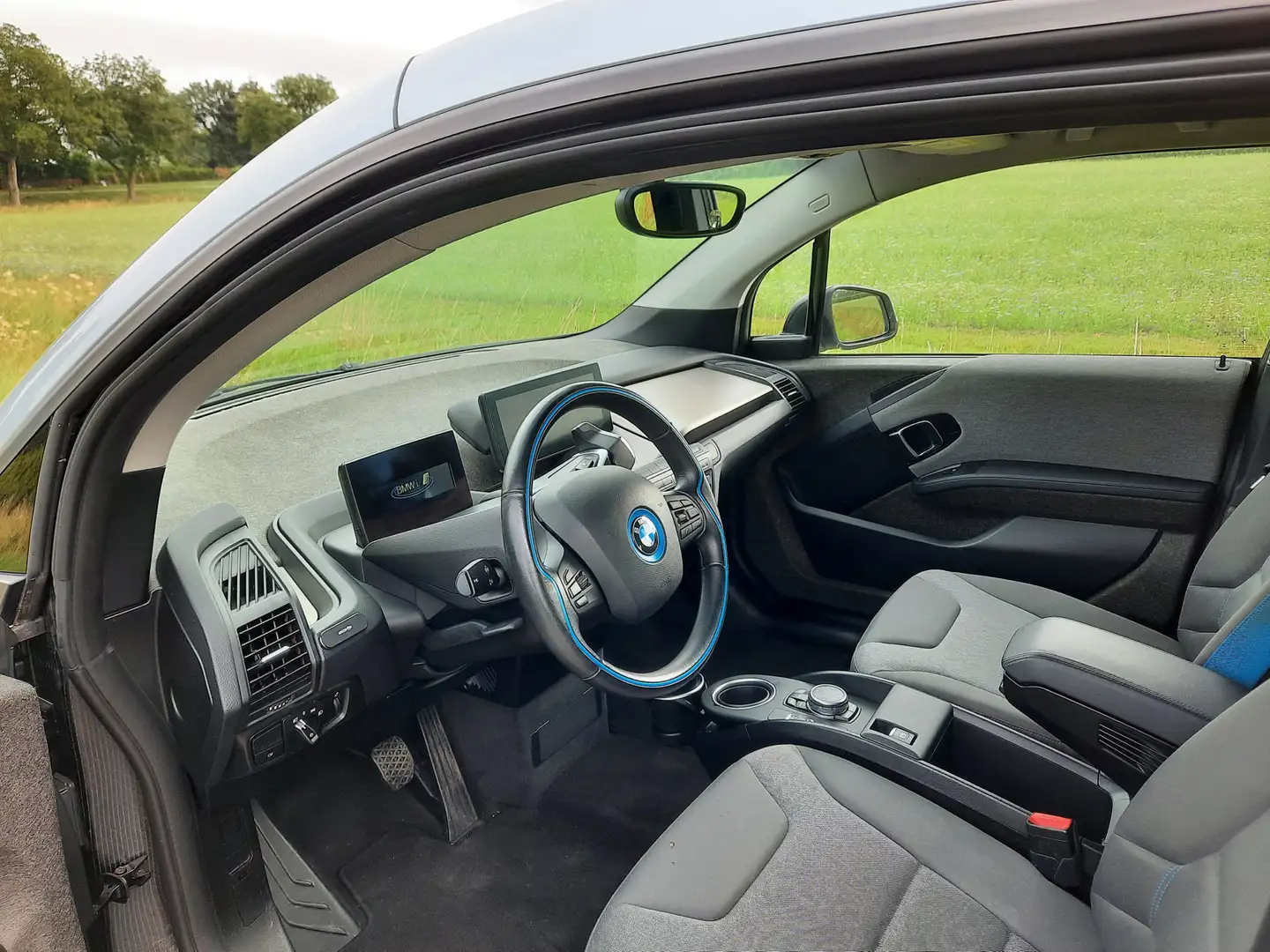 BMW i3 Basis Comfort Advance 22 kWh Airco | 19 inch | Grijs - 2