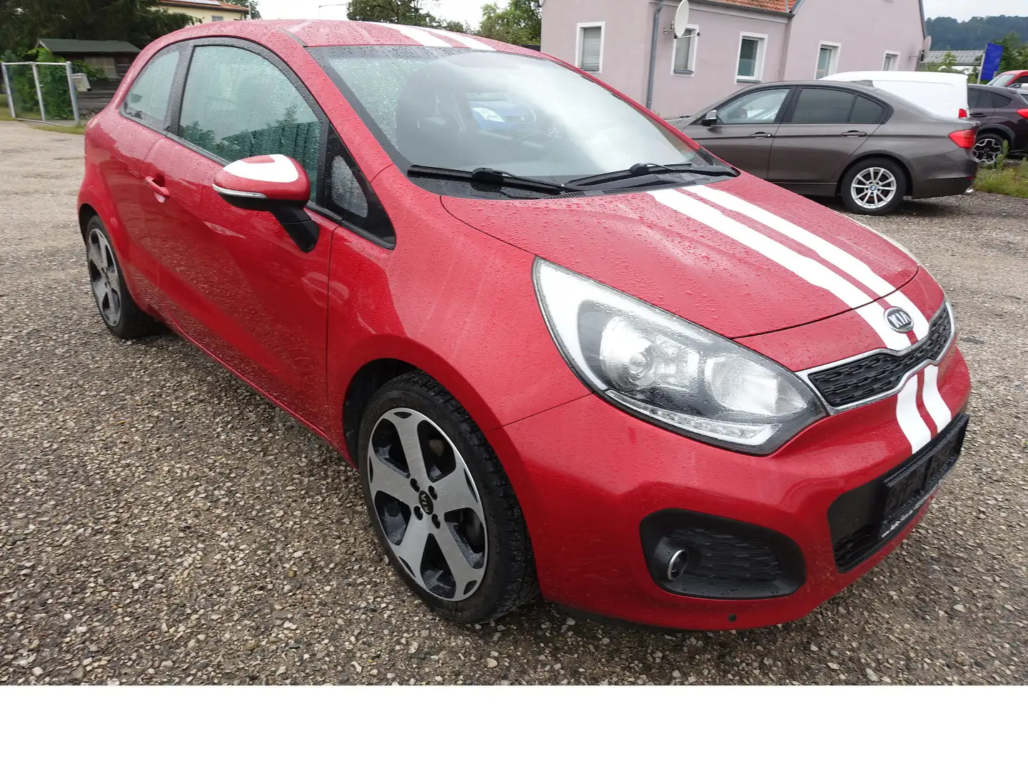 Kia Rio Spirit 1,4 Lenkrad + Sitzh. Klimautom. PDC Rojo - 1
