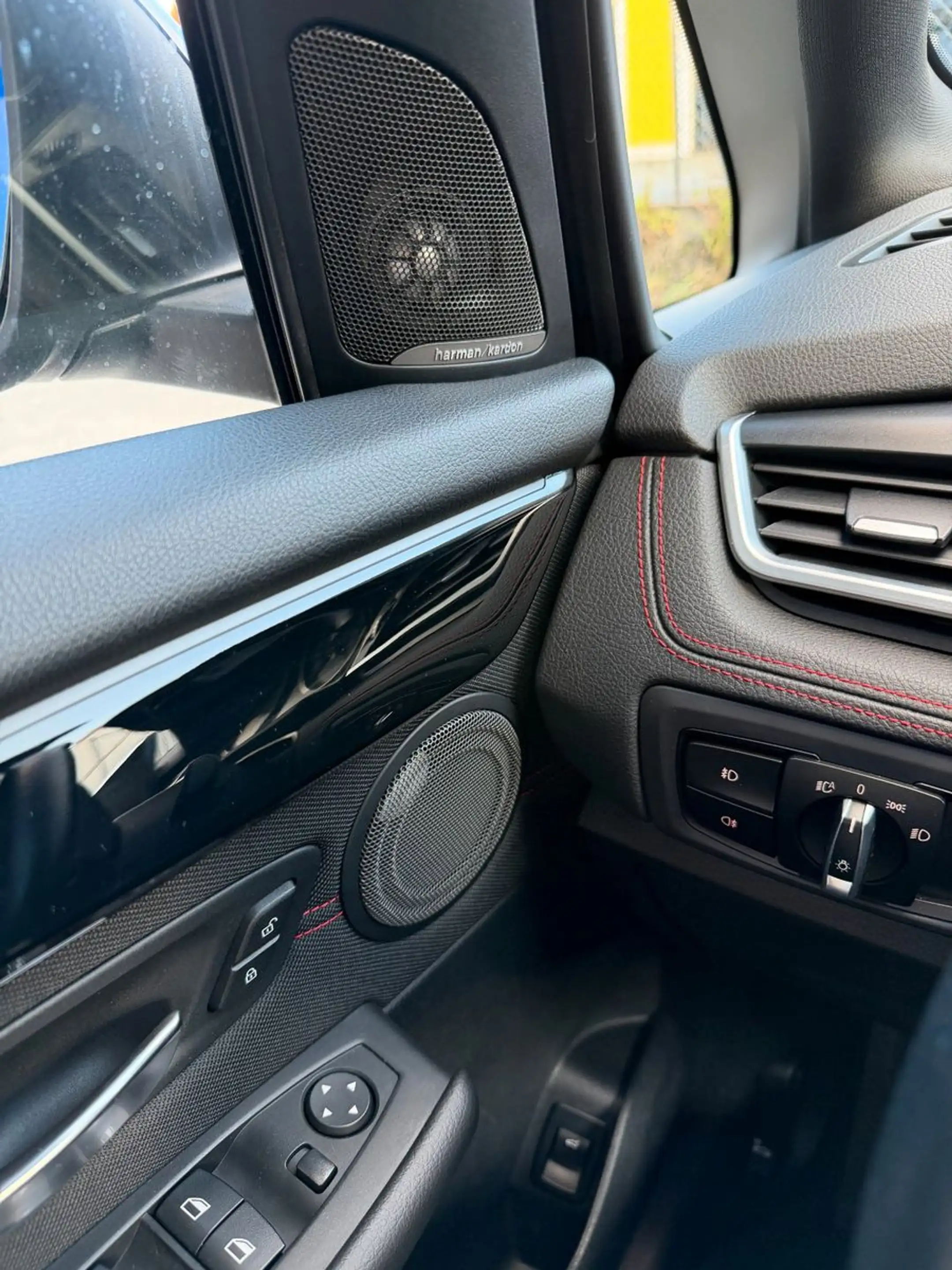 BMW 218 218 Sport Line Navi Head-Up Keyless-go LED H&K. — photo 10