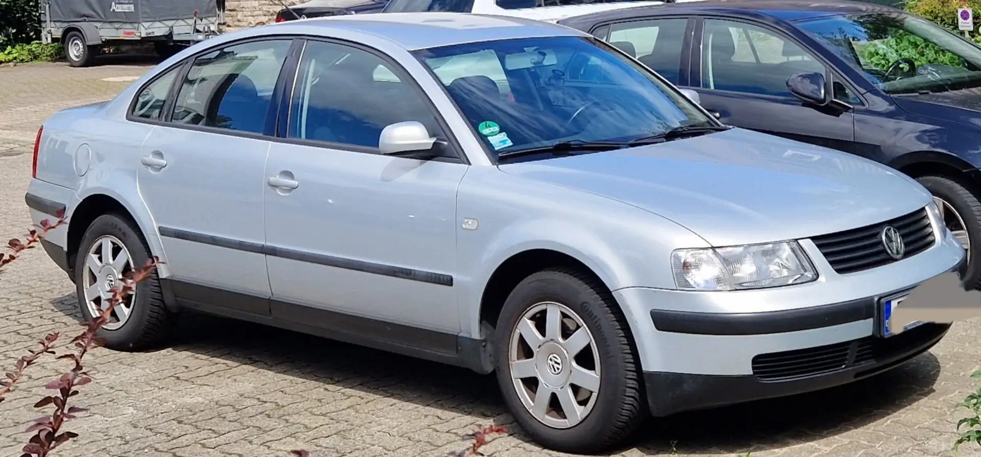 Volkswagen Passat Passat 1.6 srebrna - 2