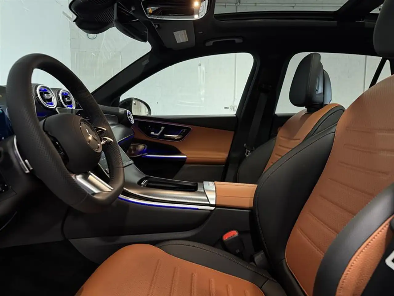 Mercedes-Benz GLC снимка Mercedes-Benz GLC