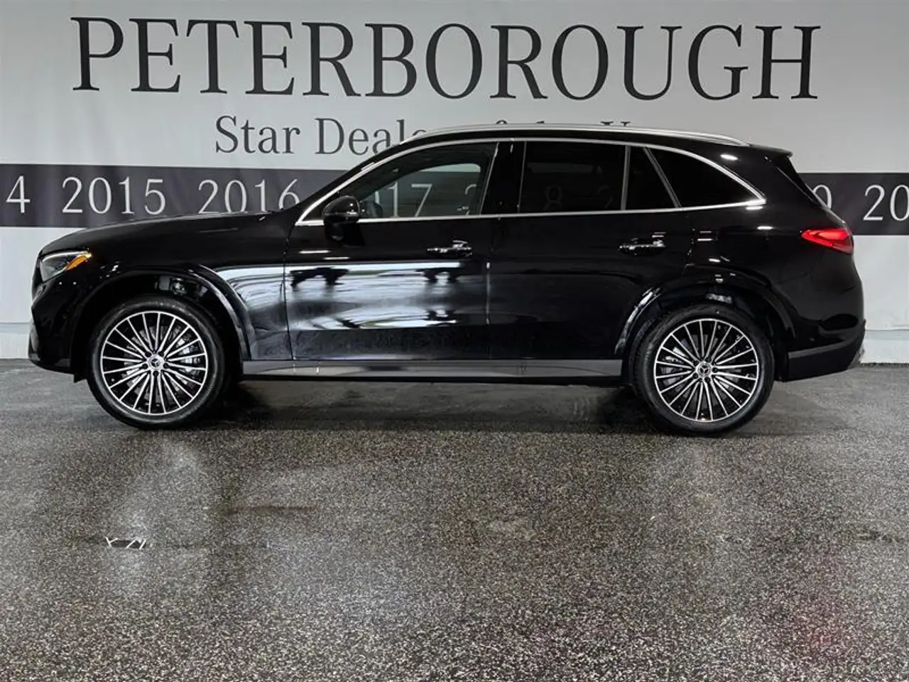 Mercedes-Benz GLC снимка Mercedes-Benz GLC