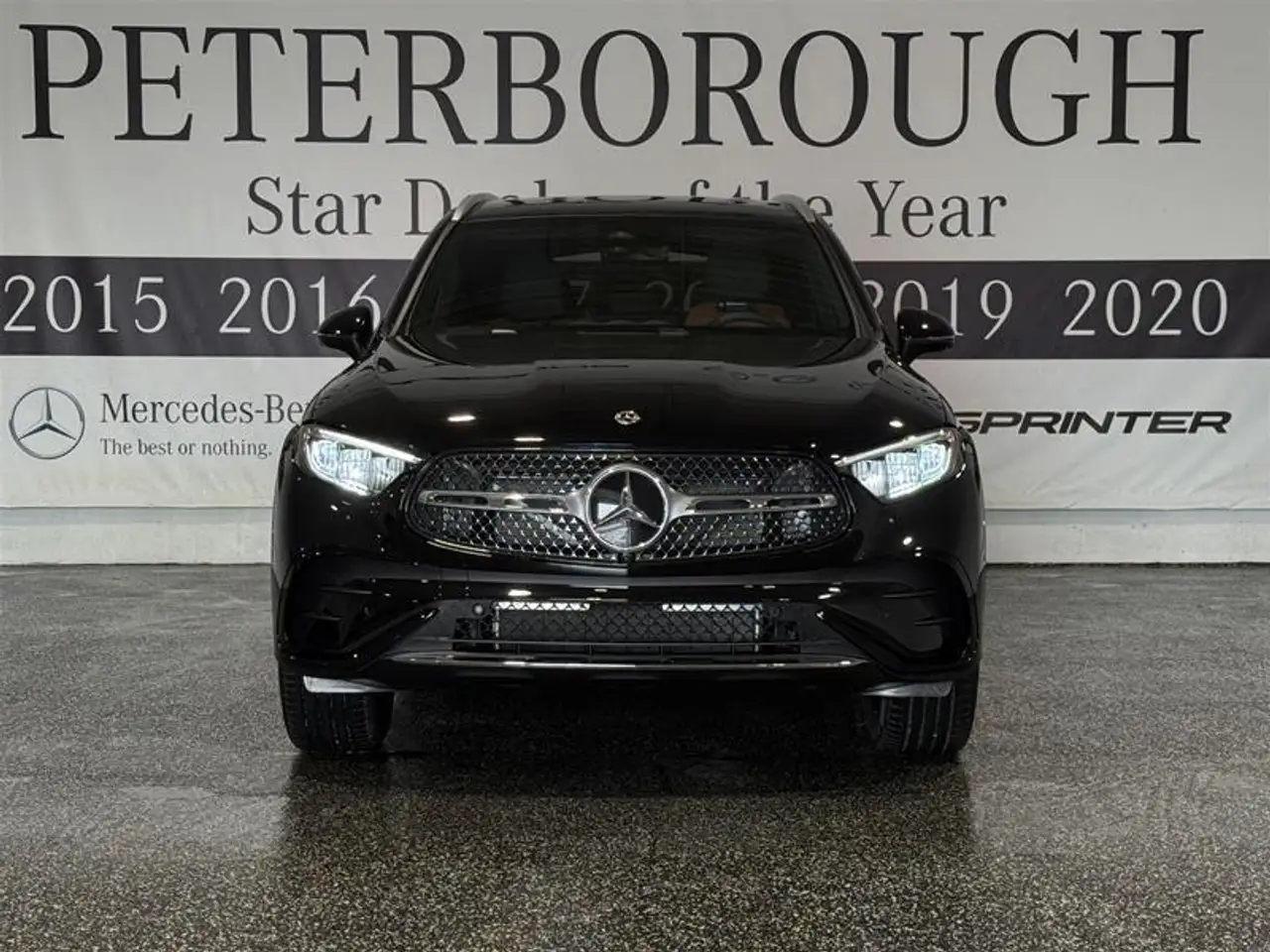 Mercedes-Benz GLC снимка Mercedes-Benz GLC