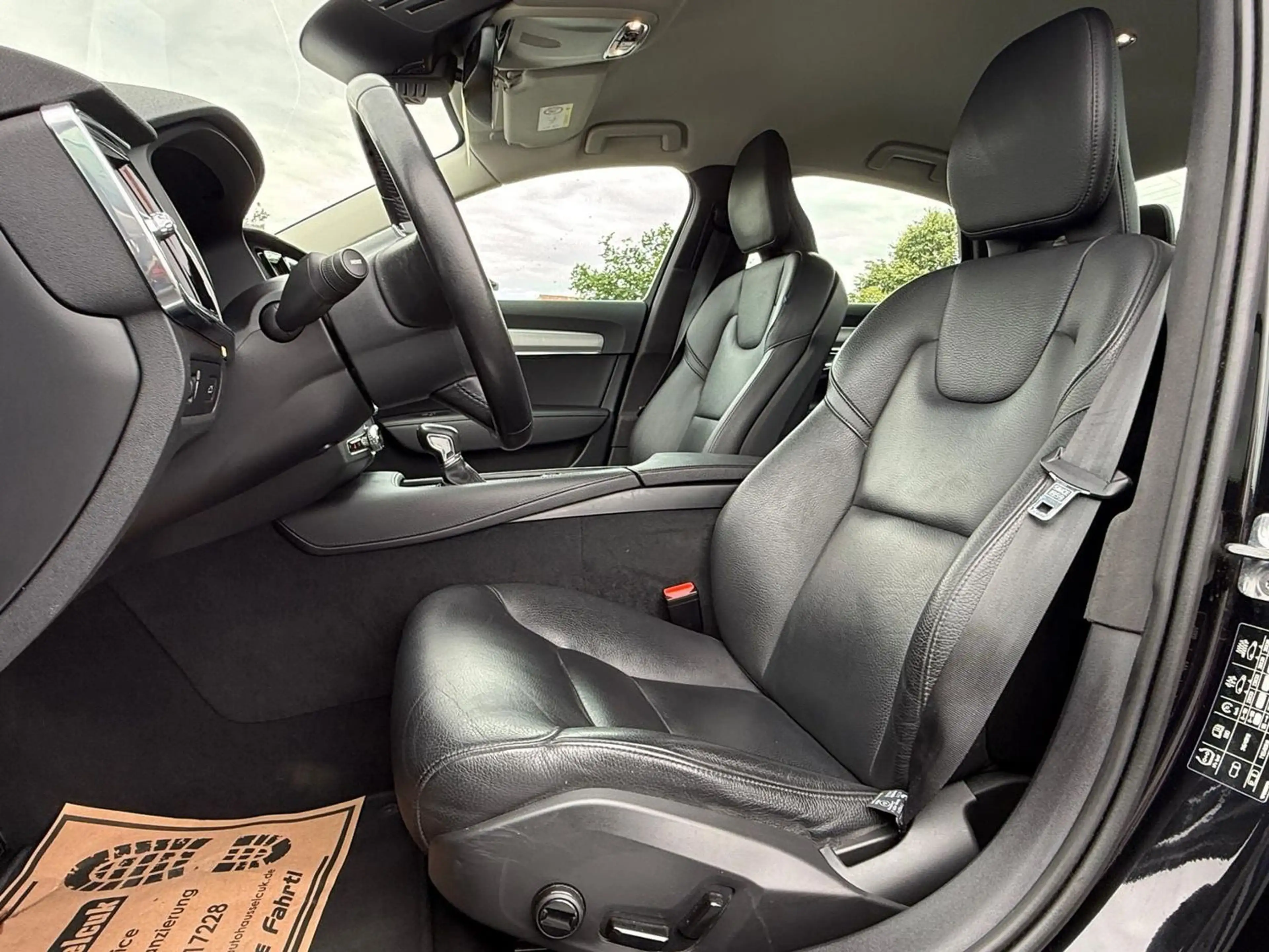 Volvo S90 Momentum Pro *LED-High-Beam*Kamera*ACC*SHZ* — photo 10