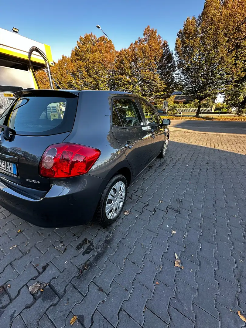 Toyota Auris 1.6 VVT-i Sol - 2