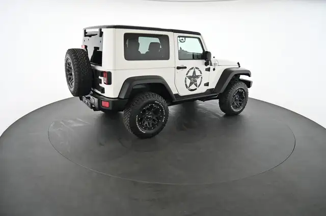 Jeep Wrangler view 4
