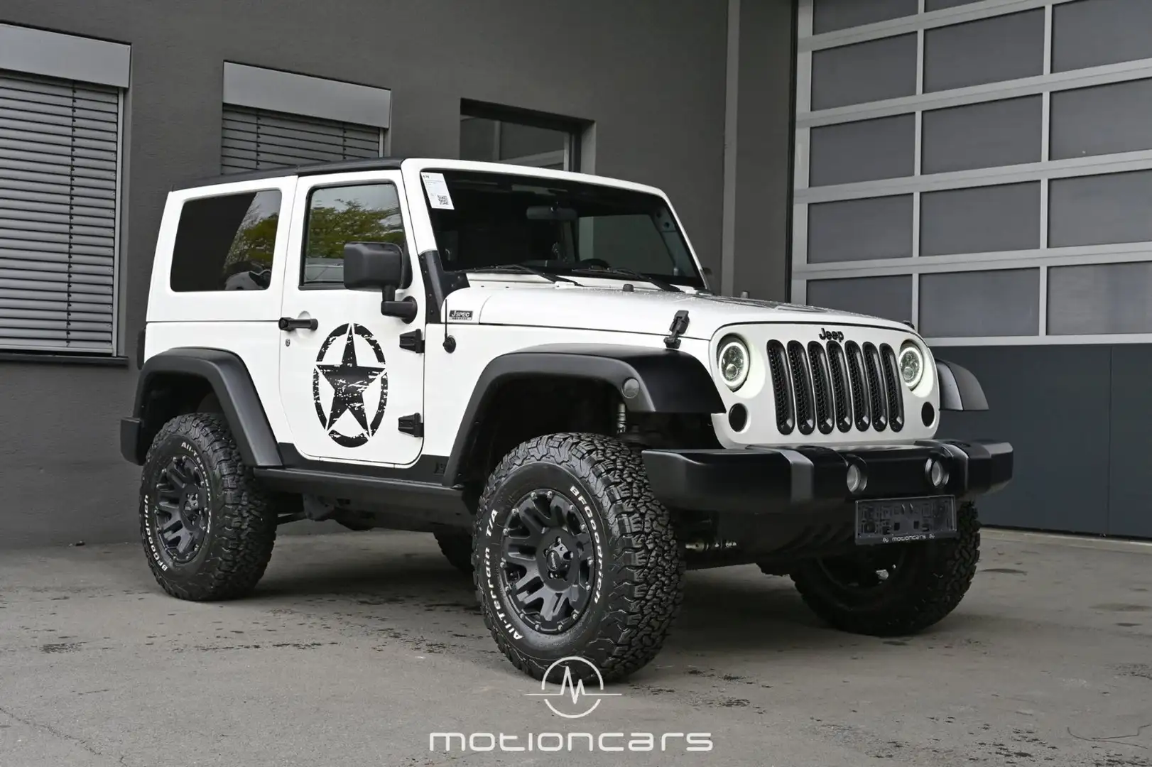 Jeep Wrangler Jeep Wrangler 2.8 CRD DPF Sport EXP € 23.380,- Weiß - 2