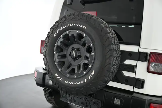 Jeep Wrangler view 13