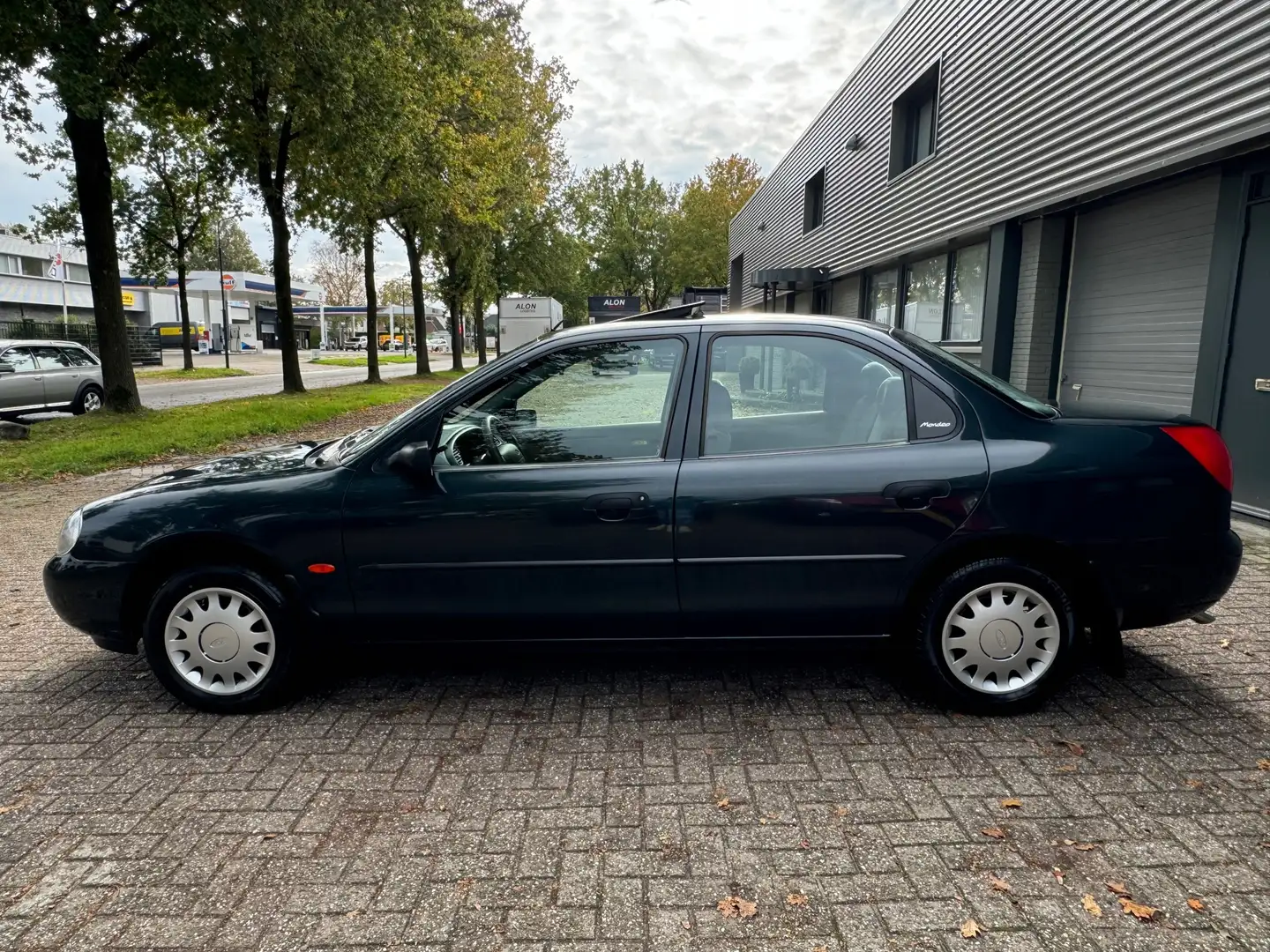 Ford Mondeo 1.6 CLX Verde - 2