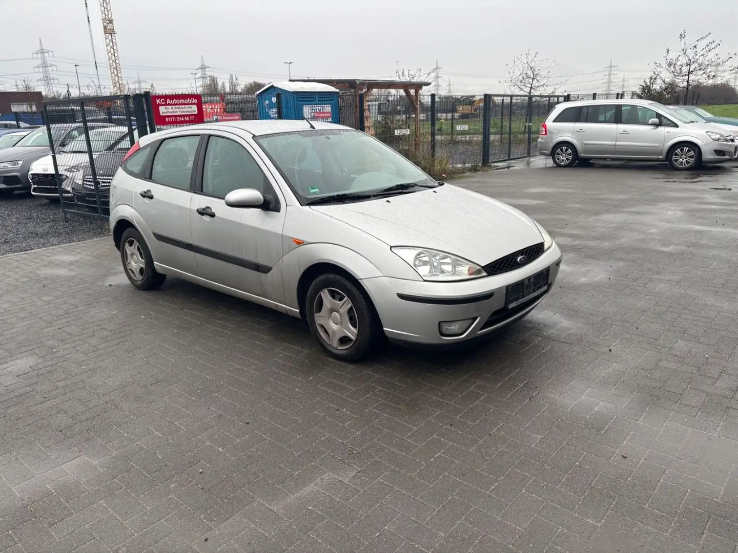 Ford Focus 1.6*KLIMAAUTOMATIK*TÜV NEU* Gris - 1