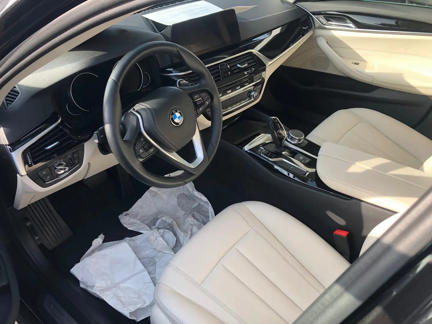 BMW 520 Serie 5 G31 2017 Touring 520d Touring Luxury auto Negro - 1