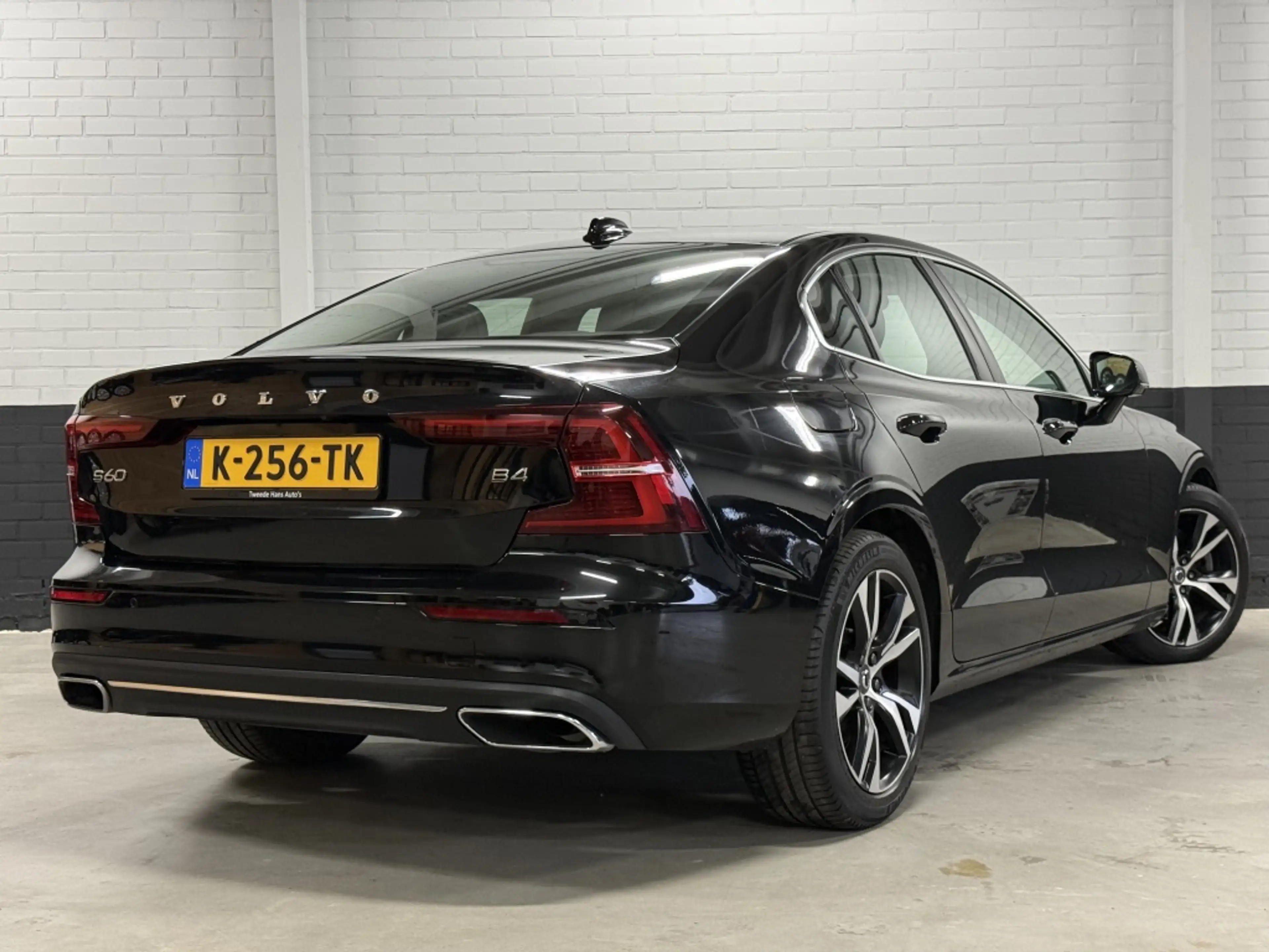 Volvo S60 2.0 B4 Inscription Nieuwe HV Accu, Keyless, Camera — photo 5