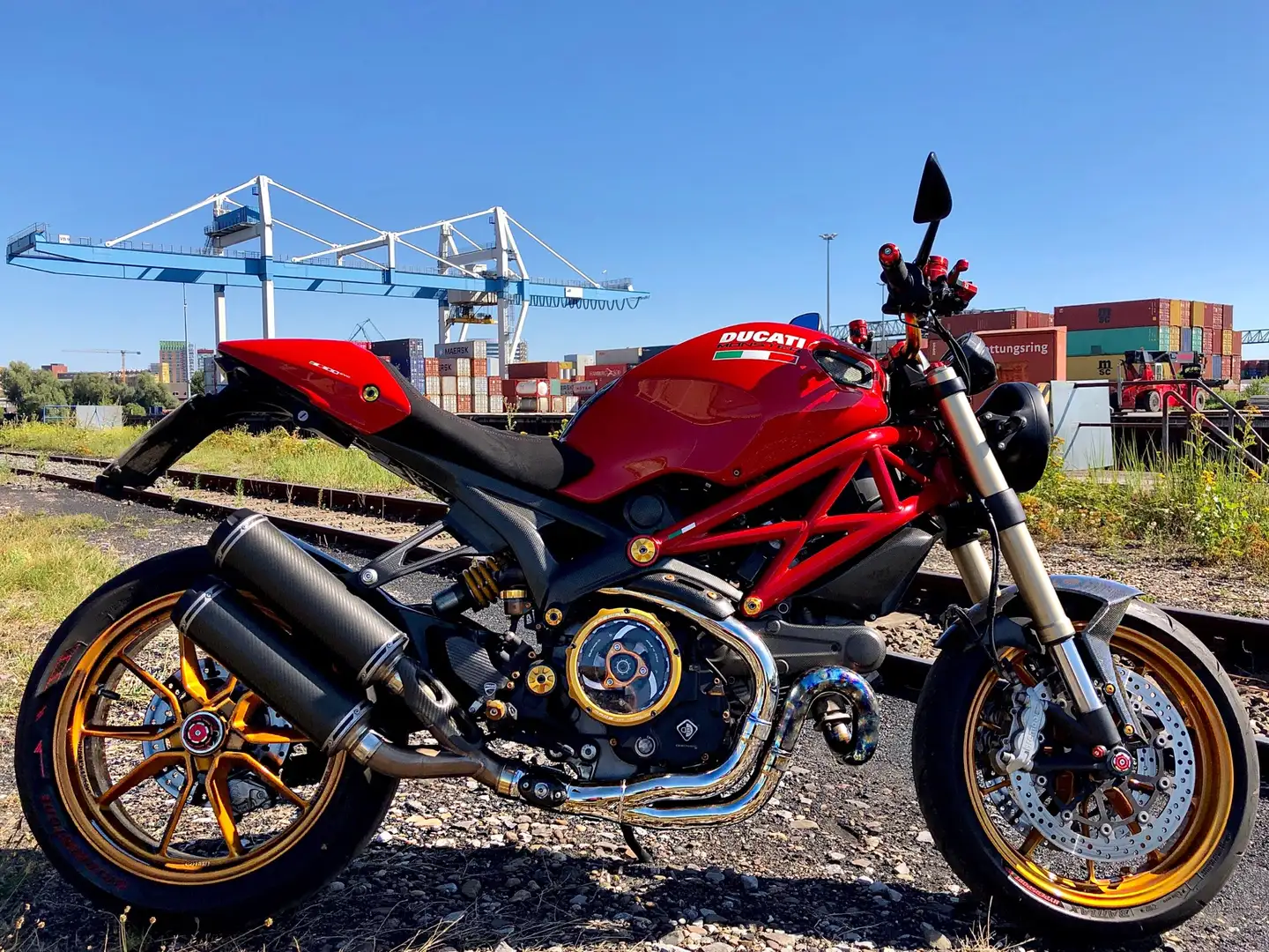 Ducati Monster 1100 EVO Naked Bike Einzelstück Rot - 2