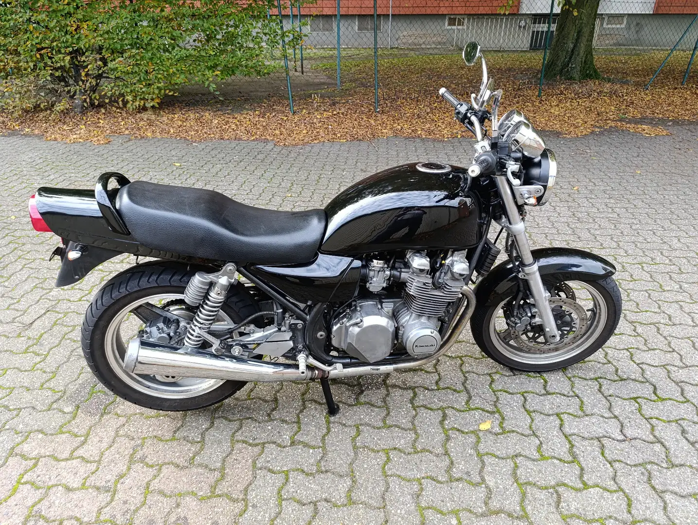 Kawasaki Zephyr 750 Zwart - 2