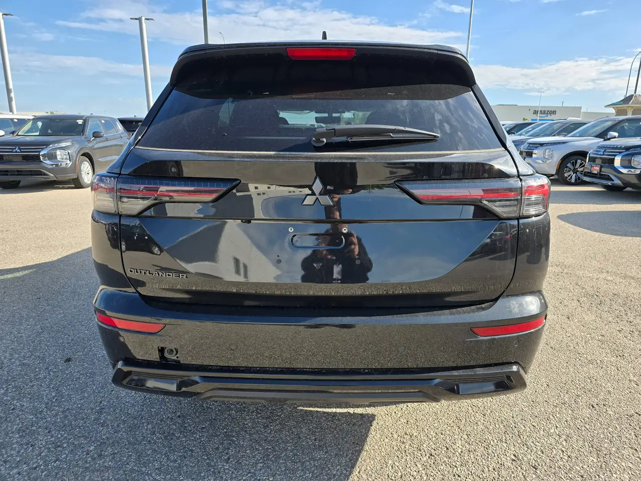Mitsubishi Outlander photo Mitsubishi Outlander