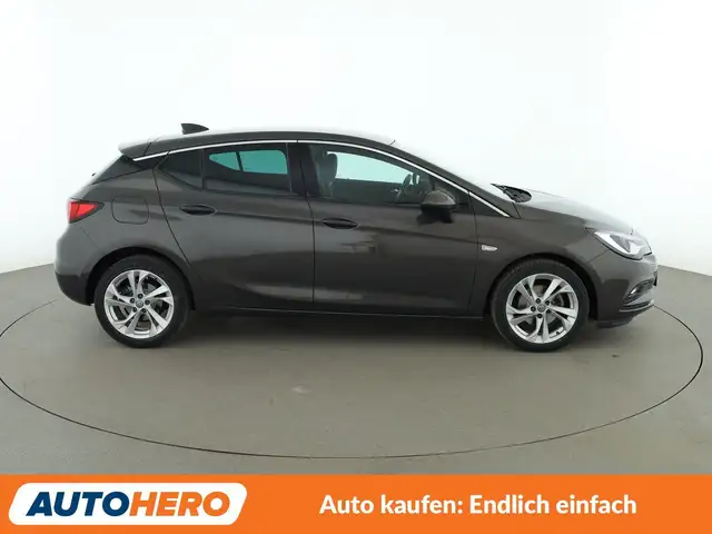 Opel Astra view 7
