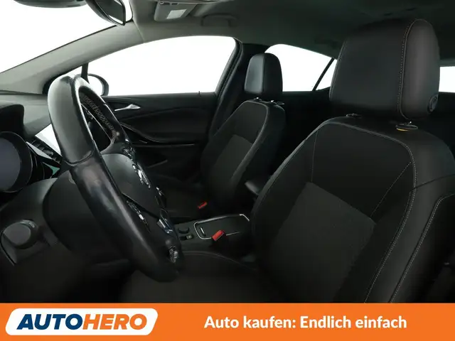 Opel Astra view 10