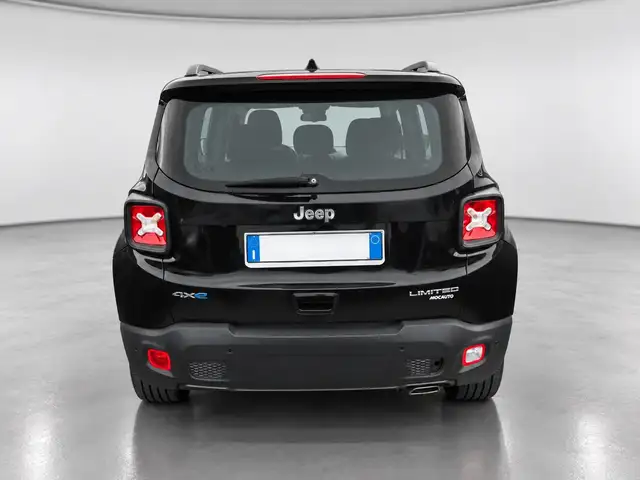 Jeep Renegade view 4
